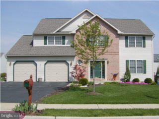 19 Illinois Avenue Sinking Spring, PA 19608 - Photo 1 of 6