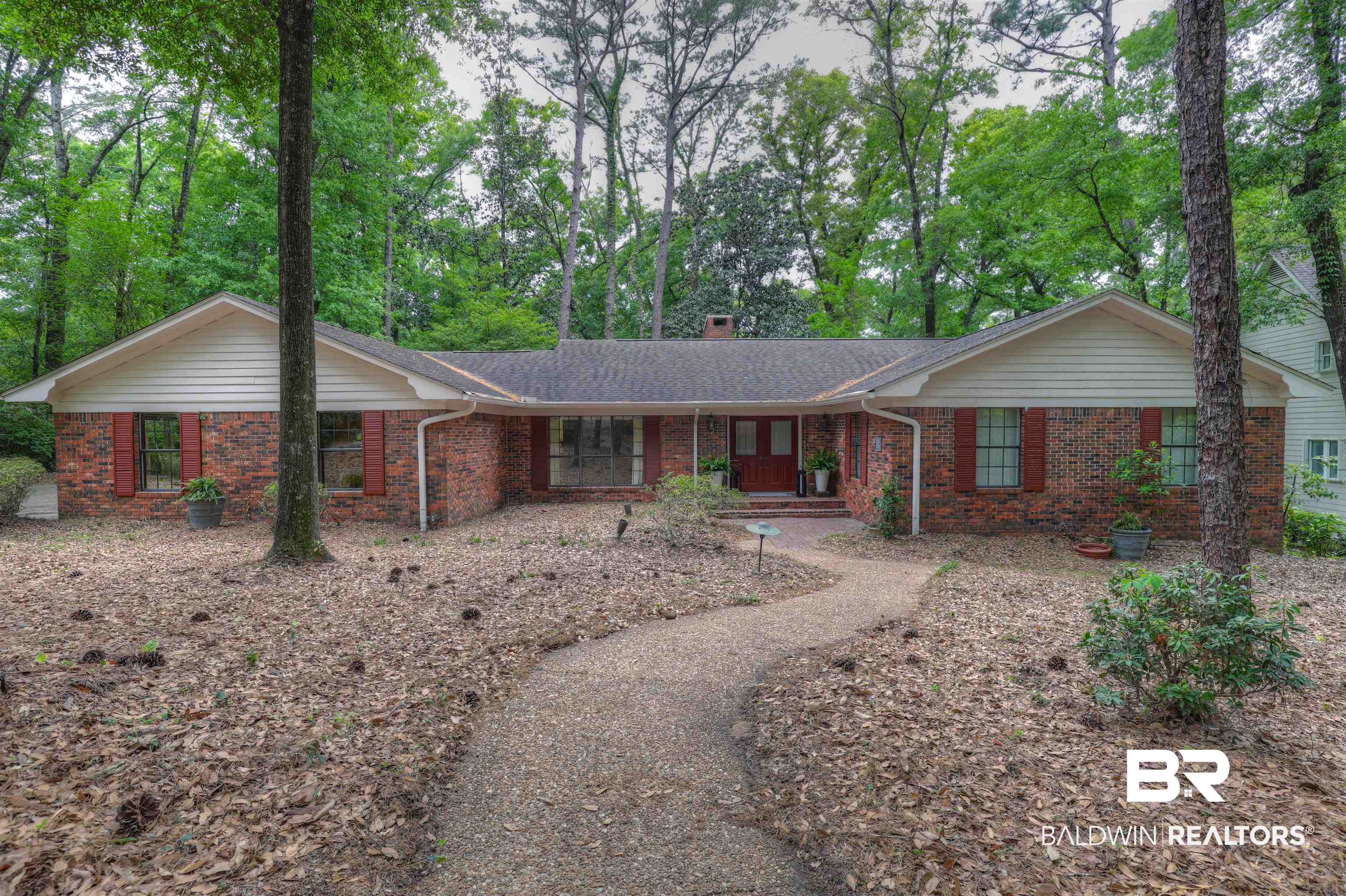 7323 Wild Oaks Road Fairhope, AL 36532 - Photo 2 of 45 Front of home