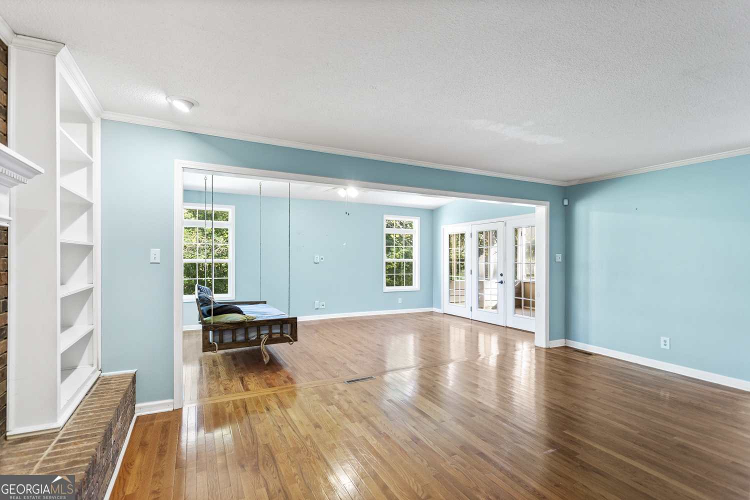 73 Ridgeview Heights Toccoa, GA 30577 - Photo 13 of 67 wooden floor in an empty room with a window