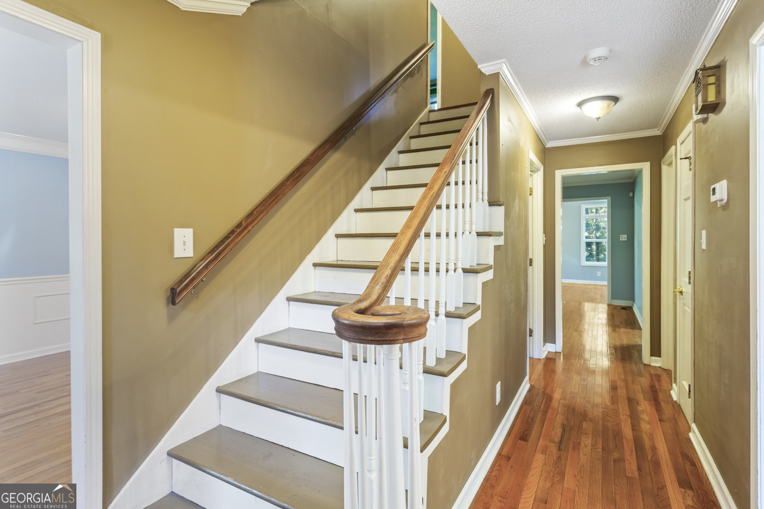 73 Ridgeview Heights Toccoa, GA 30577 - Photo 29 of 67 a view of entryway and hall with wooden floor