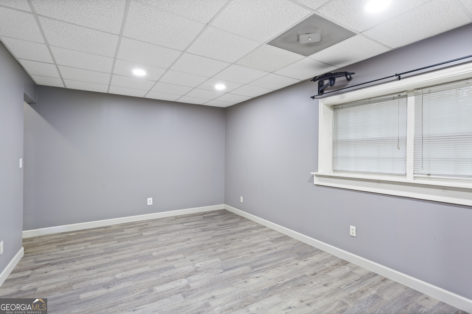 73 Ridgeview Heights Toccoa, GA 30577 - Photo 45 of 67 a view of empty room with wooden floor and fan