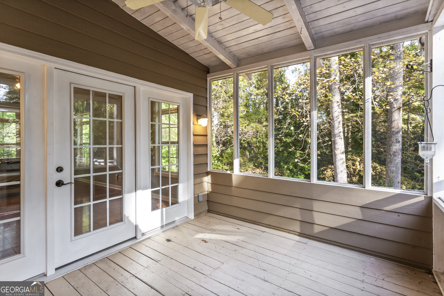 73 Ridgeview Heights Toccoa, GA 30577 - Photo 50 of 67 a view of wooden floor with a window