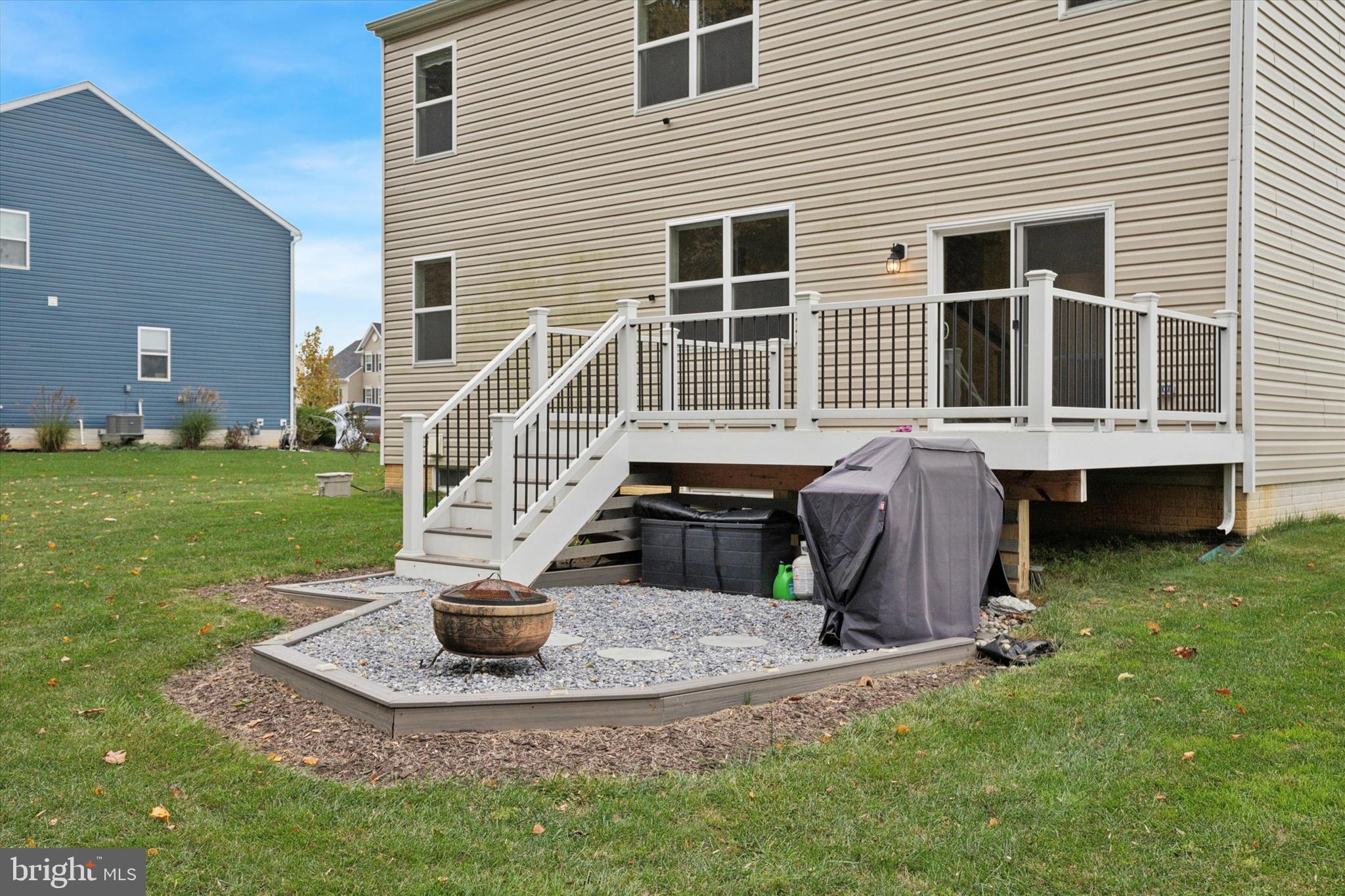 1236 Pimpernell Path Middletown, DE 19709 - Photo 35 of 35 a view of a house with backyard