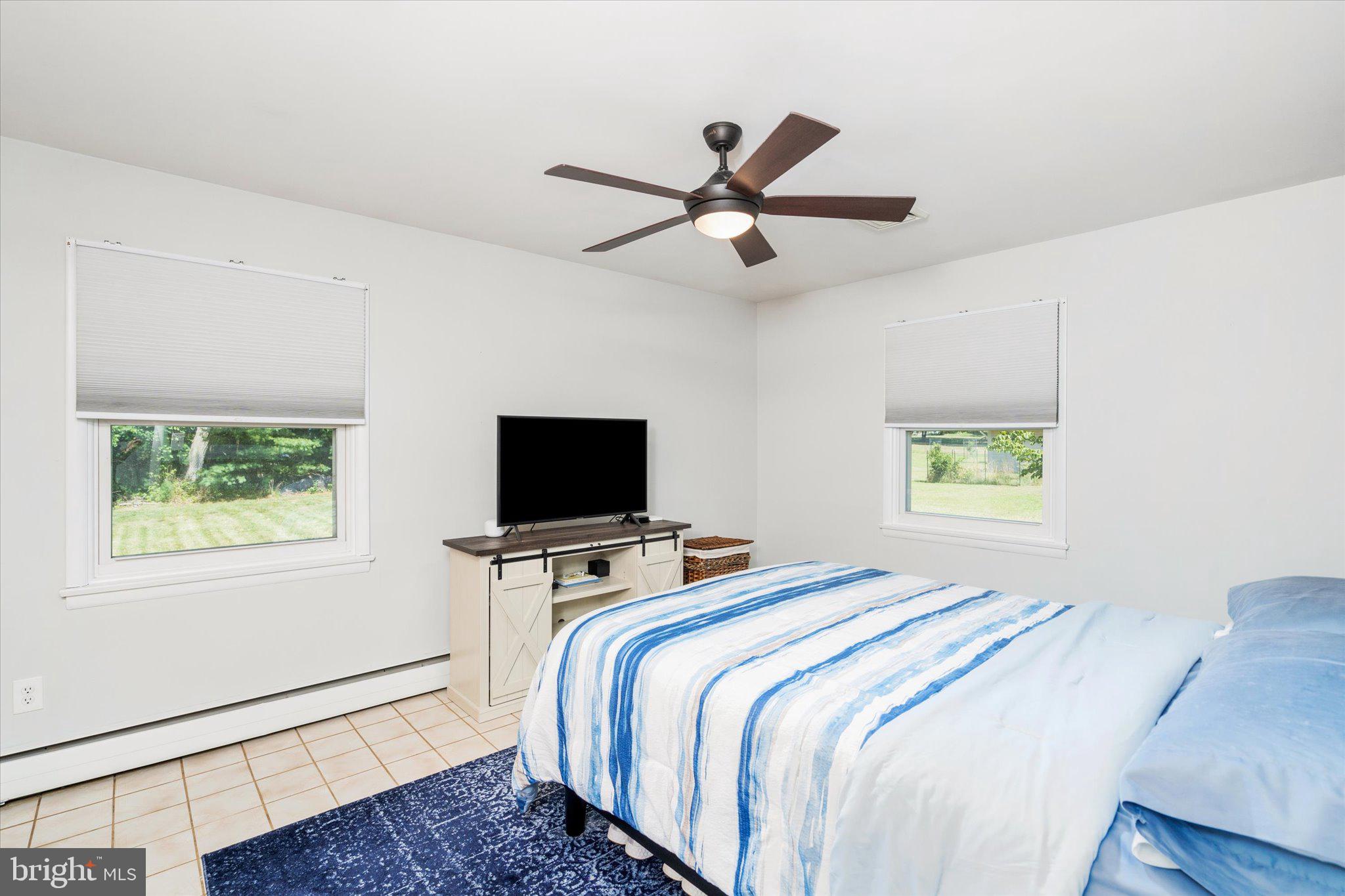 32 Malaga Drive Ewing, NJ 08638 - Photo 13 of 31