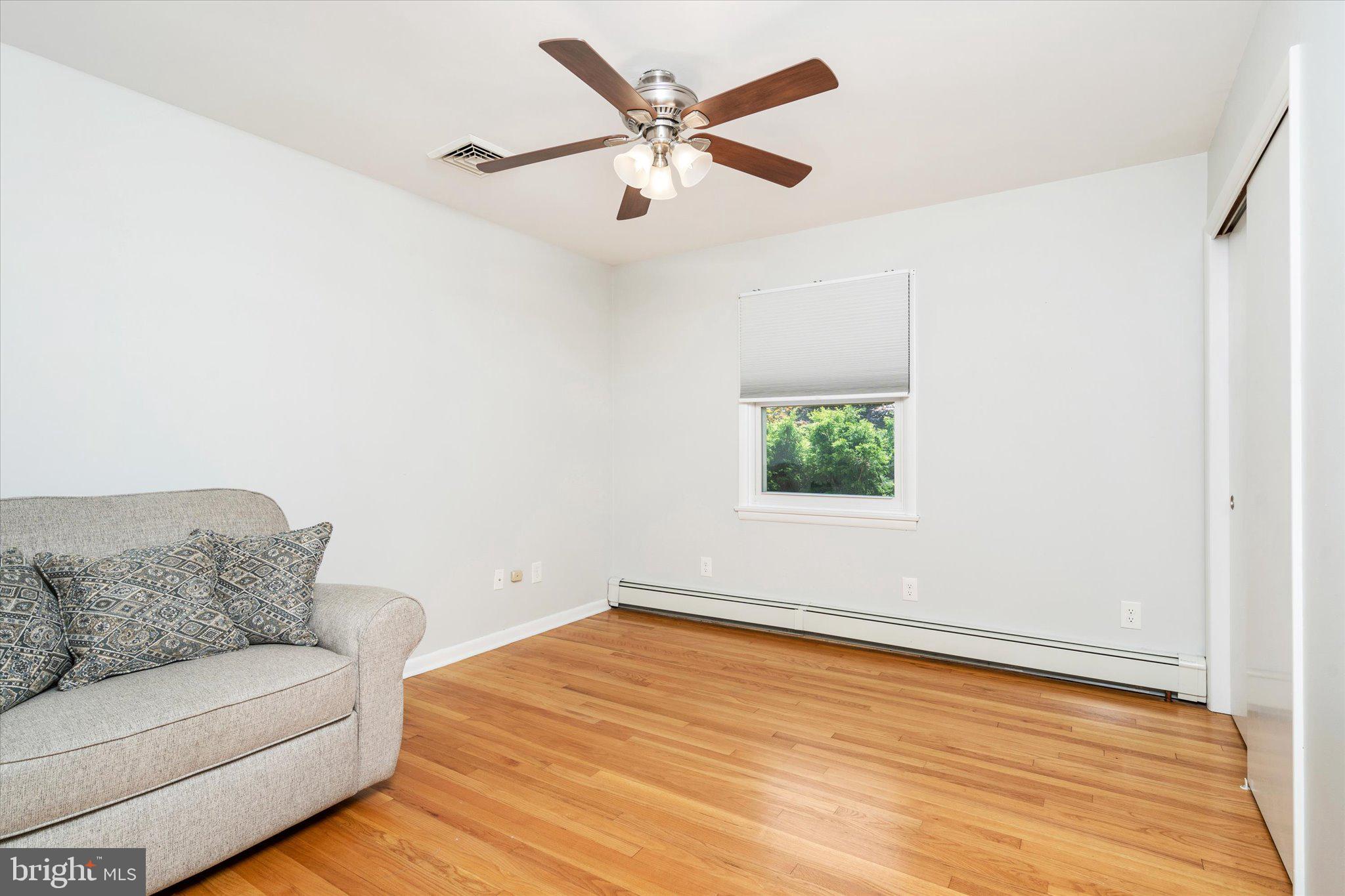 32 Malaga Drive Ewing, NJ 08638 - Photo 18 of 31