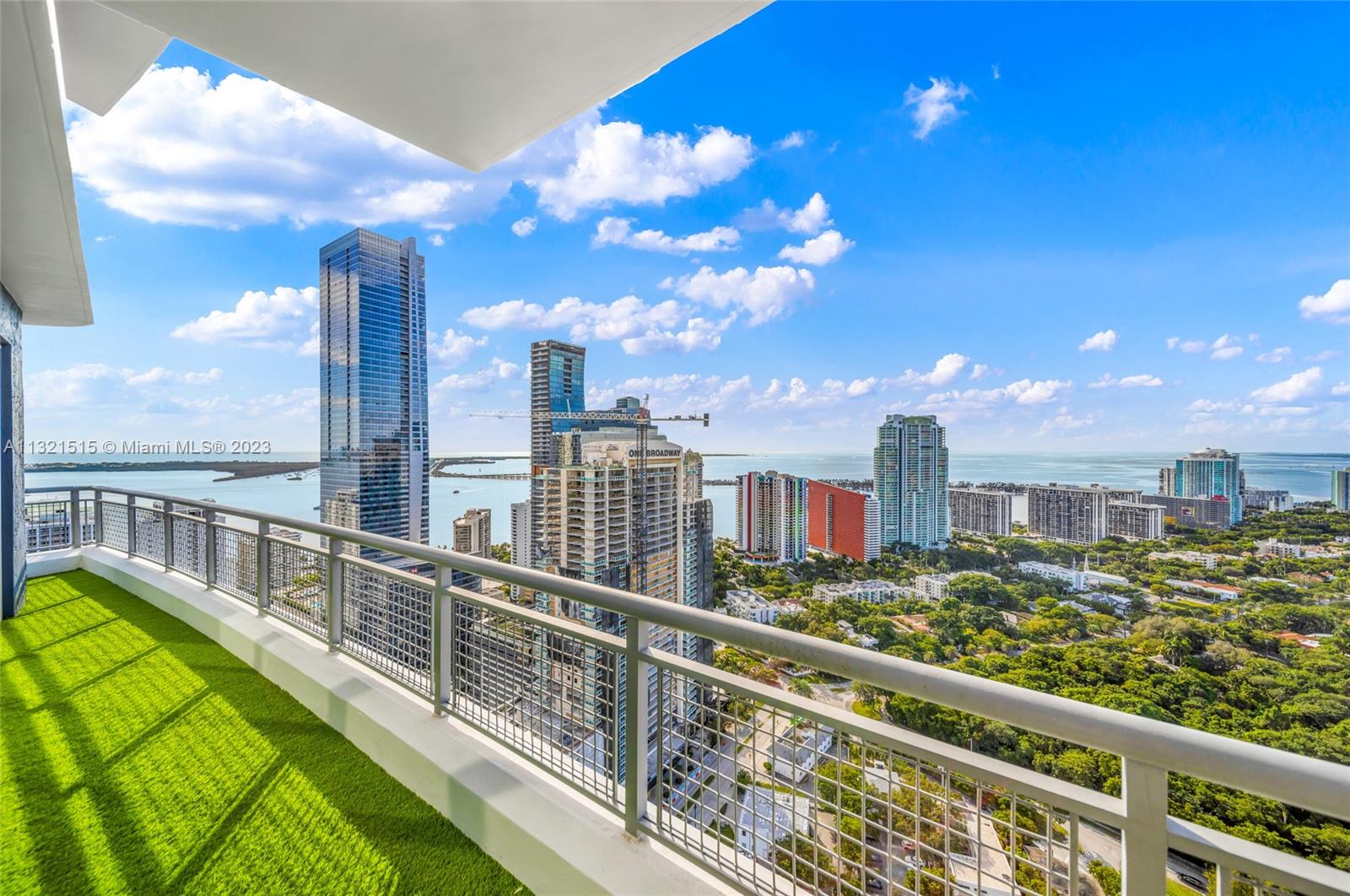 60 Southwest 13th Street, Unit 3600 Miami, FL 33130 - Photo 39 of 43 a view of city from a balcony
