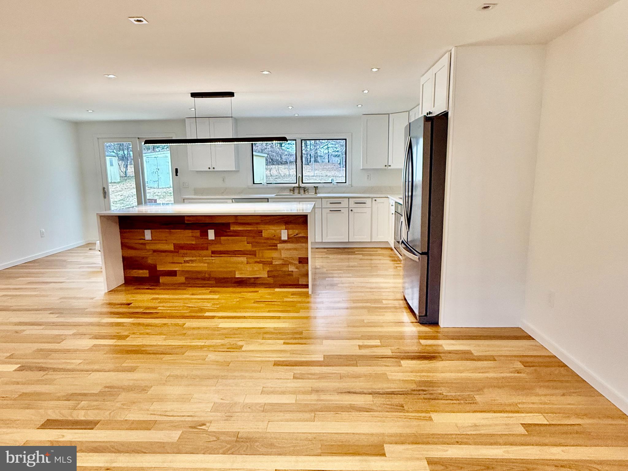 816 Utterback Store Road Great Falls, VA 22066 - Photo 13 of 18