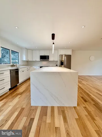 $5,695 | 816 Utterback Store Road, Great Falls, VA 22066