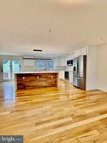 $5,695 | 816 Utterback Store Road, Great Falls, VA 22066