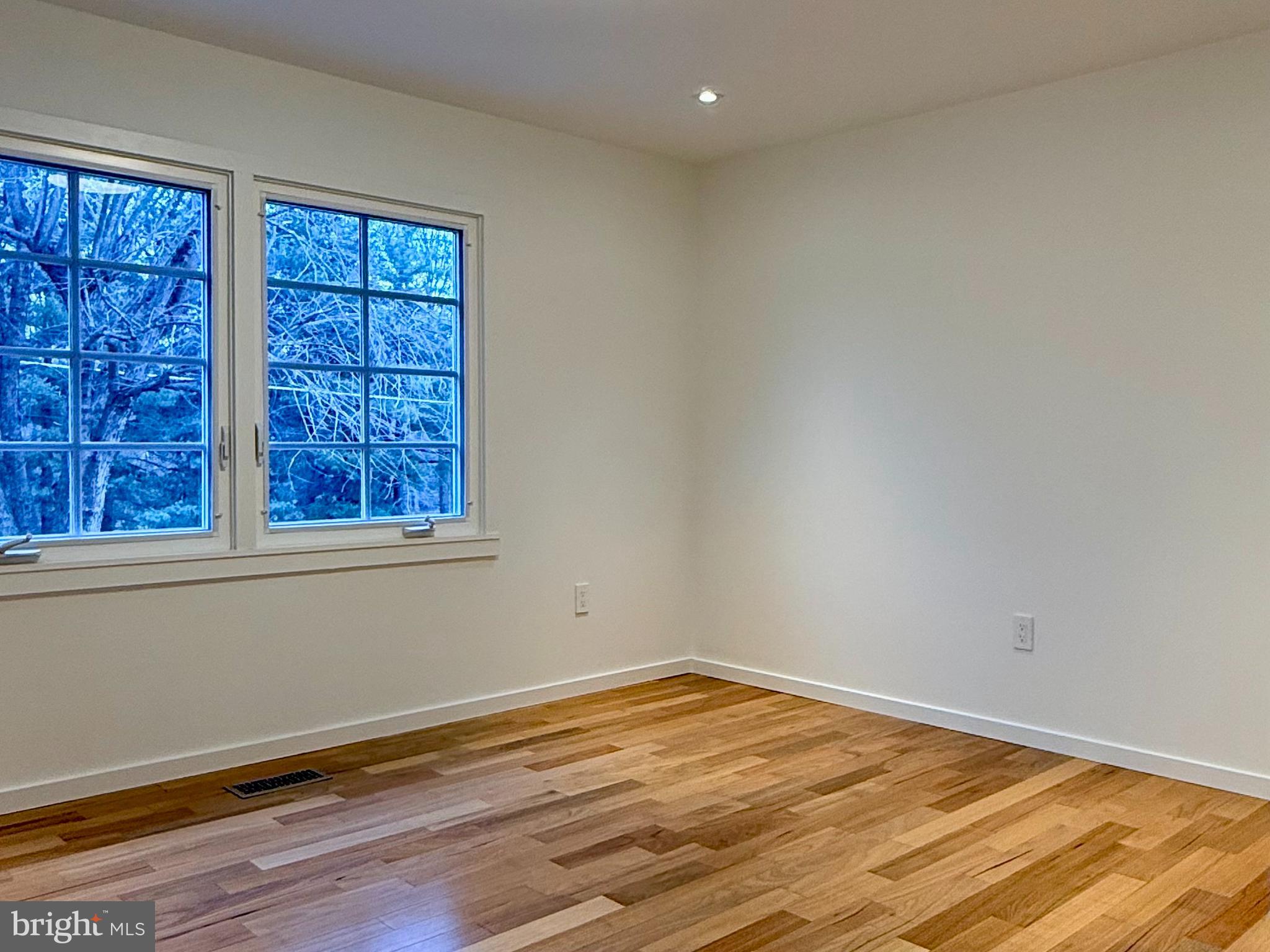 816 Utterback Store Road Great Falls, VA 22066 - Photo 8 of 18