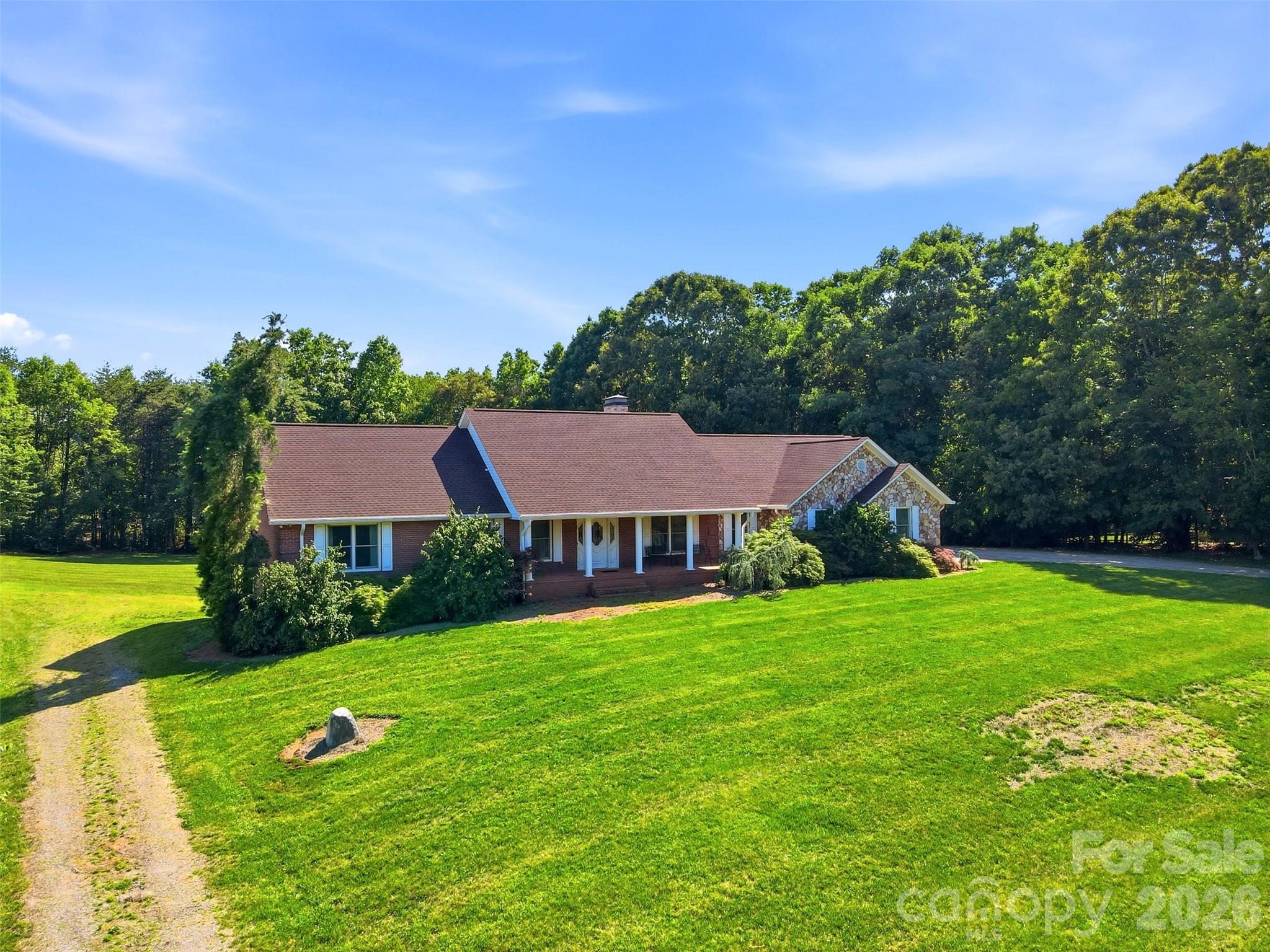 6181 Willowbottom Road Hickory, NC 28602 - Photo 3 of 42
