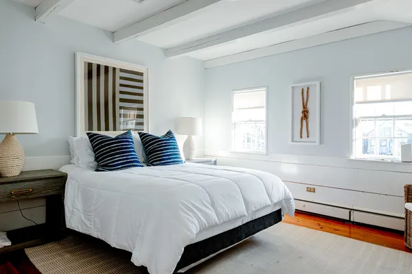 $2,195,000 | 26 Easy Street, Unit 3, Nantucket, MA 02554
