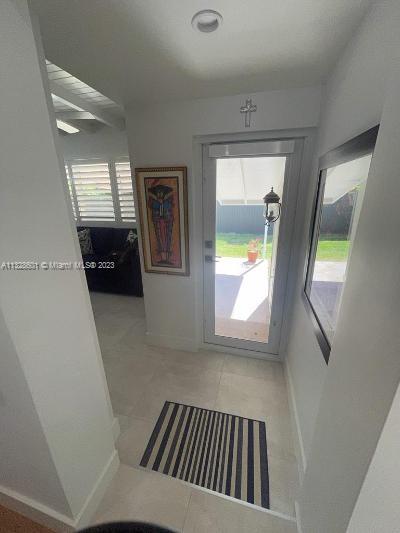 8330 Southwest 29th Street Miami, FL 33155 - Photo 12 of 33 Gallery Image 12