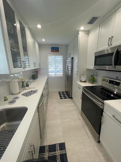 8330 Southwest 29th Street Miami, FL 33155 - Photo 9 of 33 Gallery Image 9