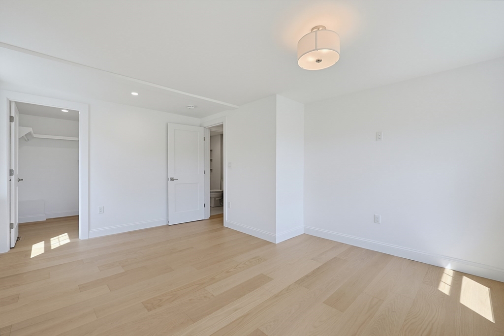 17 Kilburn Road Newton, MA 02465 - Photo 9 of 26 Gallery Image 9