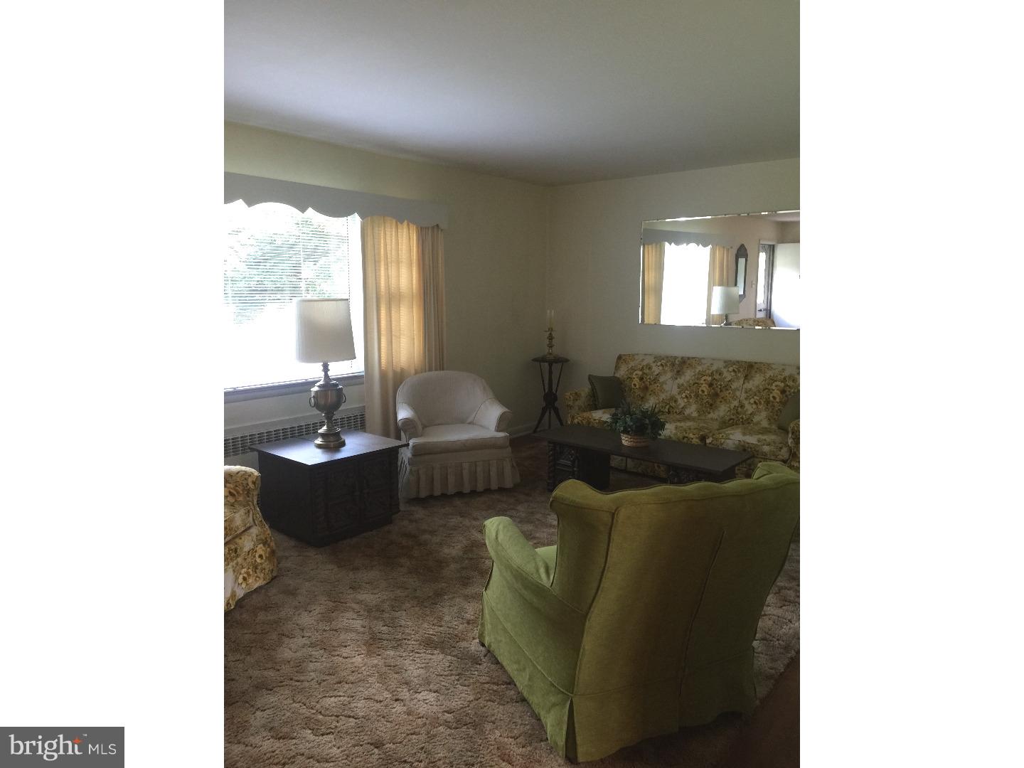 1037 River Road Washington Crossing, PA 18977 - Photo 5 of 21 Living Room
