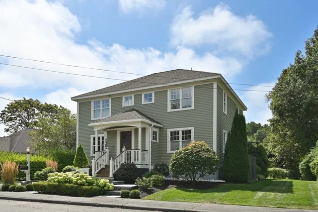 $1,548,000 | 4 Knight Road, Manchester, MA 01944