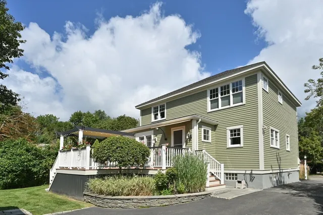 $1,548,000 | 4 Knight Road, Manchester, MA 01944