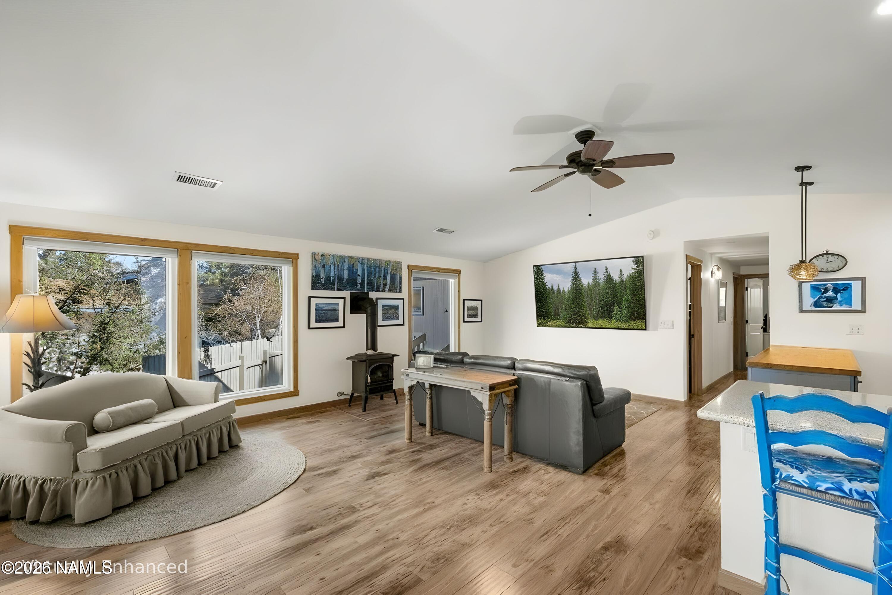 1800 North Fox Hill Road Flagstaff, AZ 86004 - Photo 4 of 44 Greatroom