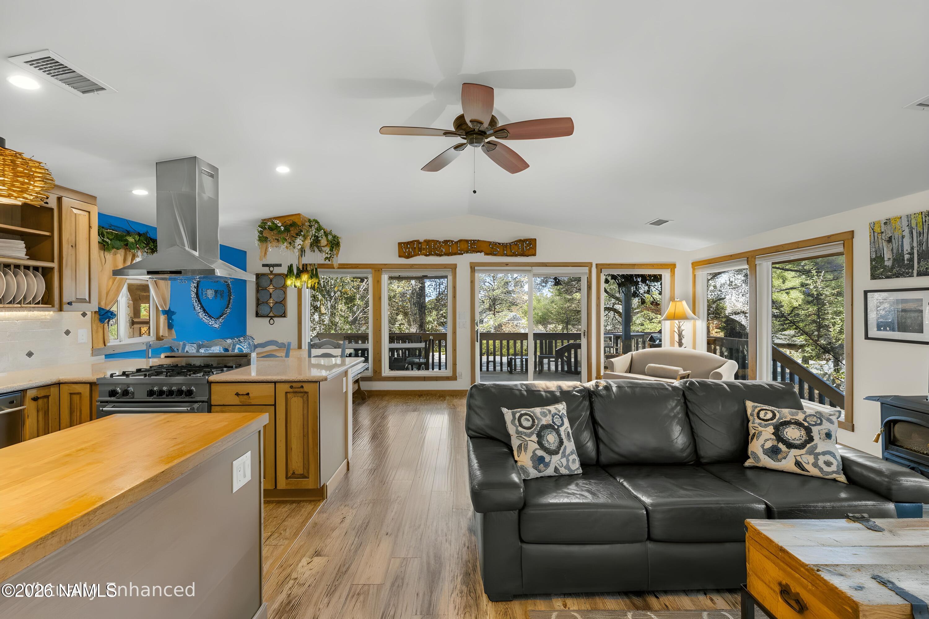 1800 North Fox Hill Road Flagstaff, AZ 86004 - Photo 9 of 44 Greatroom