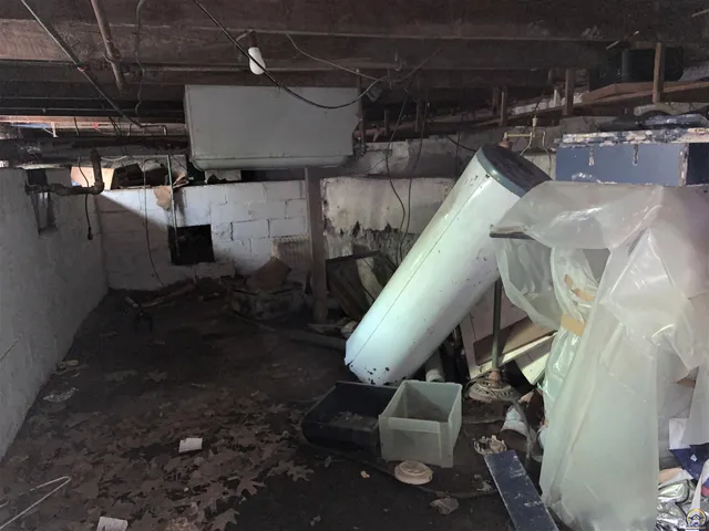 $16,500 | 1142 Northeast Wabash Avenue, Topeka, KS 66616