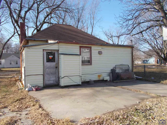 $16,500 | 1142 Northeast Wabash Avenue, Topeka, KS 66616