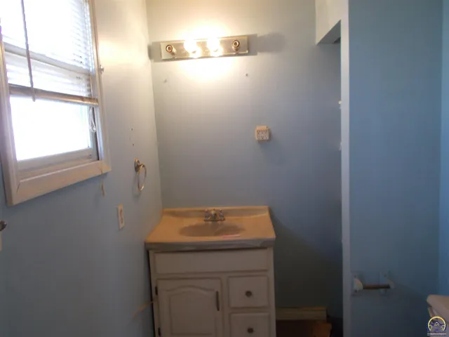 $16,500 | 1142 Northeast Wabash Avenue, Topeka, KS 66616