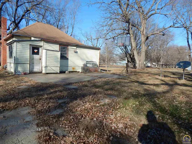 $16,500 | 1142 Northeast Wabash Avenue, Topeka, KS 66616