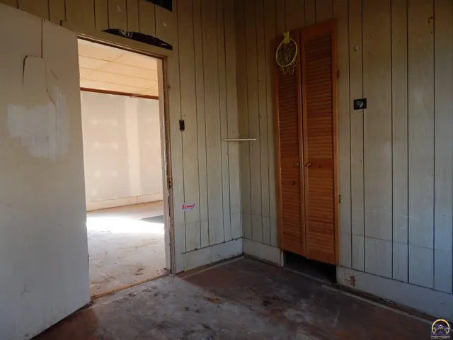 $16,500 | 1142 Northeast Wabash Avenue, Topeka, KS 66616