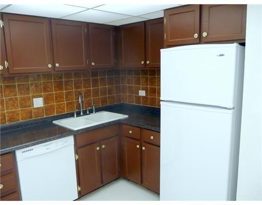 3670 Inverrary Drive, Unit 1V Lauderhill, FL 33319 - Photo 4 of 18 Photo 4