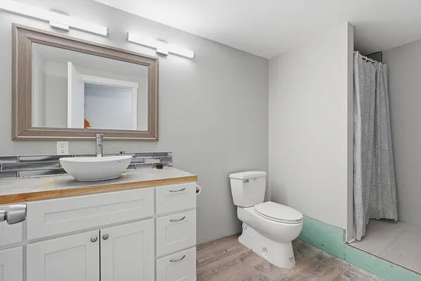 $309,900 | 295 Southwest Railroad Avenue, Creston, WA 99117