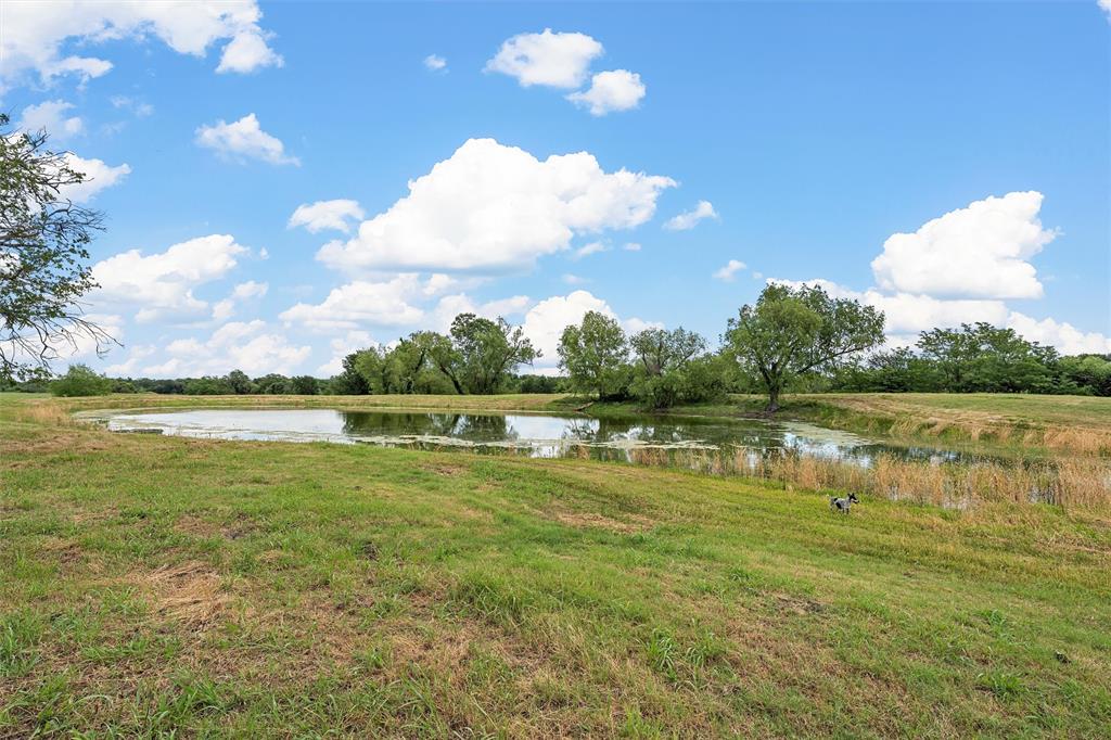 654 County Road 473 Lott, TX 76656 - Photo 25 of 40