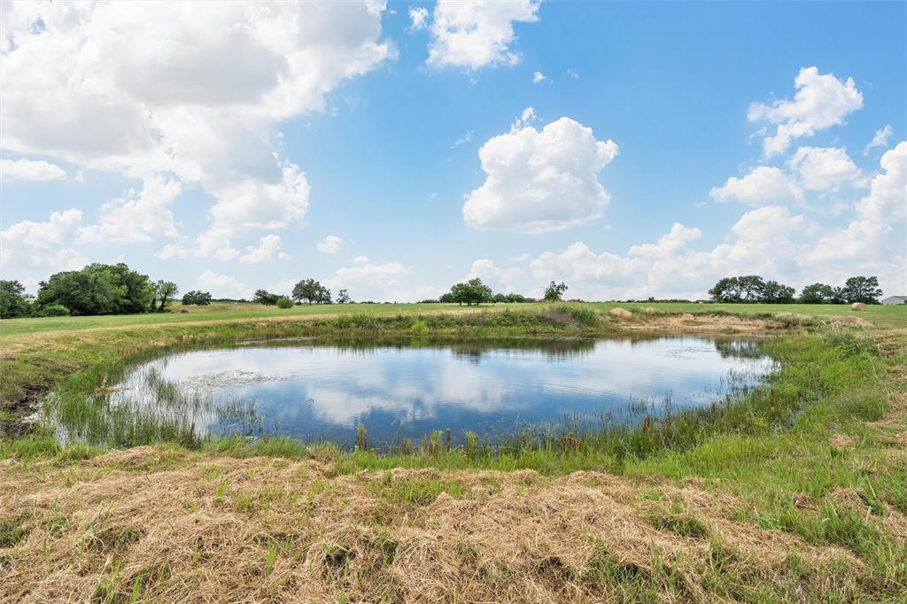 654 County Road 473 Lott, TX 76656 - Photo 38 of 40