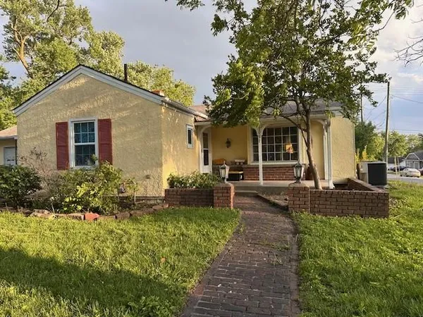 $160,000 | 700 East 3rd Street, Cameron, MO 64429