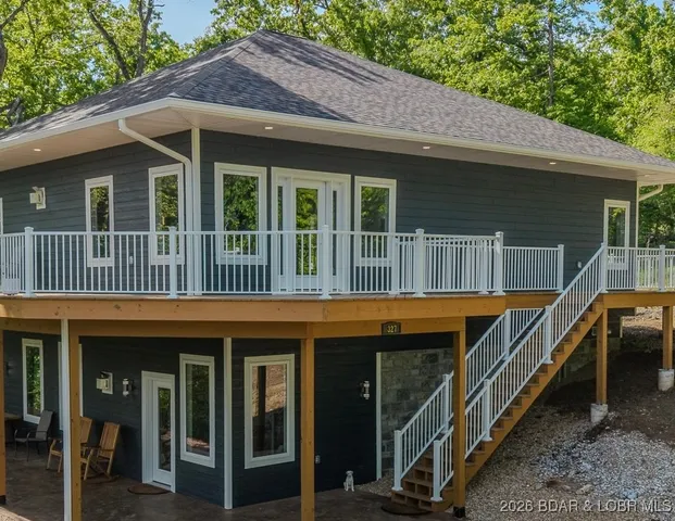 $990,000 | 327 Big Cedar Drive, Camdenton, MO 65020
