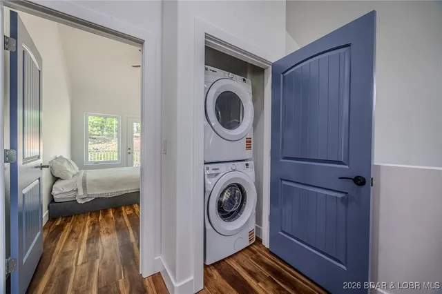 $990,000 | 327 Big Cedar Drive, Camdenton, MO 65020