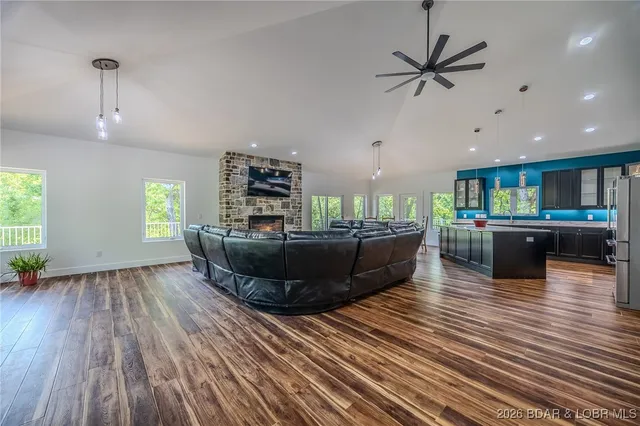 $990,000 | 327 Big Cedar Drive, Camdenton, MO 65020