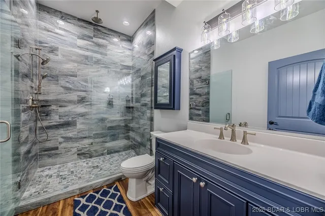 $990,000 | 327 Big Cedar Drive, Camdenton, MO 65020