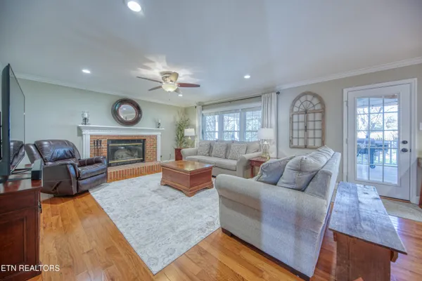 $700,000 | 510 Maple Tree Drive, Knoxville, TN 37934
