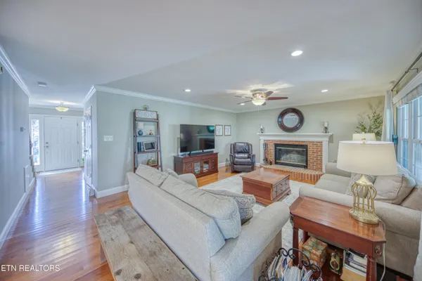 $700,000 | 510 Maple Tree Drive, Knoxville, TN 37934