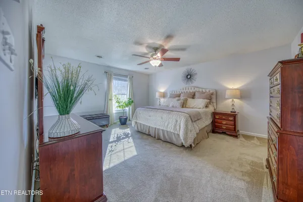 $700,000 | 510 Maple Tree Drive, Knoxville, TN 37934