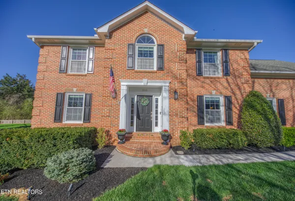 $700,000 | 510 Maple Tree Drive, Knoxville, TN 37934