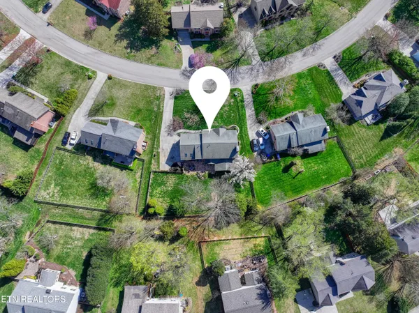 $700,000 | 510 Maple Tree Drive, Knoxville, TN 37934