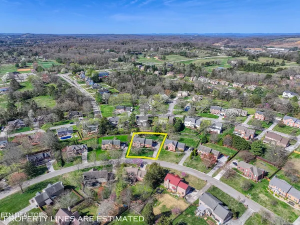 $700,000 | 510 Maple Tree Drive, Knoxville, TN 37934