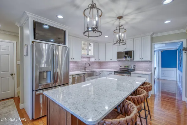 $700,000 | 510 Maple Tree Drive, Knoxville, TN 37934