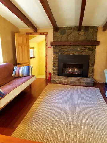 $1,750 | 52 Covered Bridge Lane, Bartlett, NH 03812