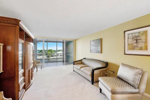 $385,000 | 3310 South Ocean Boulevard, Unit 528D, Highland Beach, FL 33487