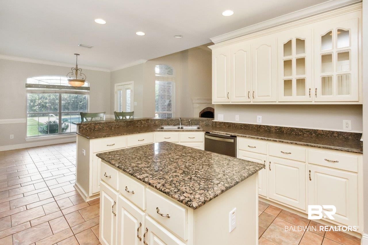 10674 Hunters Court West Mobile, AL 36695 - Photo 8 of 35
