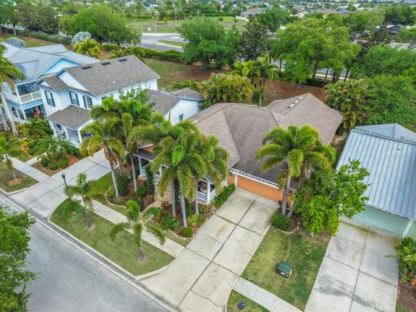 $449,900 | 420 Manns Harbor Drive, Apollo Beach, FL 33572