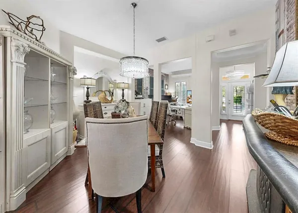 $449,900 | 420 Manns Harbor Drive, Apollo Beach, FL 33572